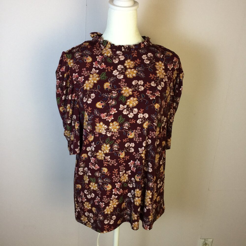 CeCe Blouse Top Sz L Womans Burgundy Floral Knit Puff Sleeve Ruffle Neck Keyhole